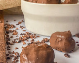 Foto del paso 2 de la receta: Bombones de plátano y crema de frutos secos
