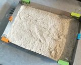 Pas rețetă Prăjitură cu blat de cacao, blat de nucă și cremă de vanilie 5 fotografie