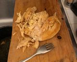 Foto del passaggio 3 della ricetta Insalata di pollo (un po meno saporita)