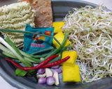 Foto langkah ke 1 dari resep Taoge Goreng Khas Bogor.