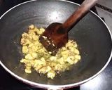 A picture of step 2 of Egg chicken chowmein.
