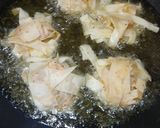 A picture of step 9 of Crispy Prawn balls.