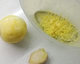 Foto del paso 1 de la receta: Bizcochuelo de limón, jengibre y romero 🌿🍋