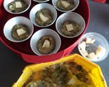Foto langkah ke 4 dari resep Chicken nugget with spinach Quick melt chesee.