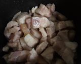 Hình bước làm 1 của món Thịt ba rọi kho đậu hũ
