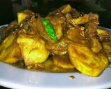 Foto langkah ke 3 dari resep Semur daging kentang.