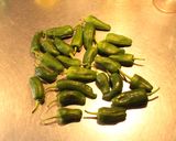 Foto del paso 1 de la receta Tallarines con panceta y ajíes Pardón