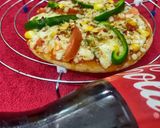 પિઝા (wheat base no yeast no oven)(pizza recipe in Gujarati) રેસીપી સ્ટેપ3ફોટો
