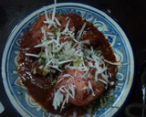 Foto del paso 6 de la receta: Enchiladas navideñas con salsa de 13 chiles mexicanos estilo ranchero las Correa del Ocote