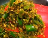 A picture of step 8 of Rajasthani Mirchi Ka Kutta.