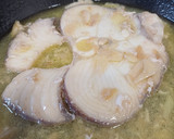 Foto del paso 5 de la receta: Tintorera con salsa de ajo al limón