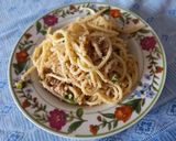 Foto del passaggio 3 della ricetta Spaghetti con porro, tonno e pane grattugiato