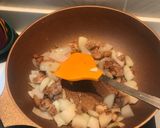 รูปขั้นตอนการทำที่ 3 ของ ไก่ผัดเม็ดมะมั่ว...55เม็ดมะม่วง
