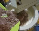 Foto langkah ke 4 dari resep 🌸Brwonis coklat 🍫chococips pisang(cake🍰).