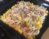 Pácolt tarja vöröshagymával és krumplival recept fázis 3 fotója