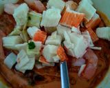 Foto del paso 6 de la receta: Cóctel de gambas y palitos de surimi al cilantro!