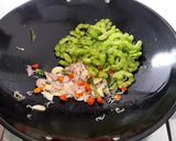 Foto langkah ke 7 dari resep Tumis Pare Petai dan Teri.