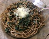 Foto del paso 3 de la receta: Fideos integrales con salteado de espinacas