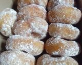 Foto langkah ke 6 dari resep Donat pisang tanpa telur.