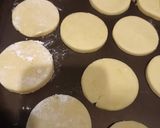 Foto del paso 6 de la receta: Galletitas de maicena 🍪