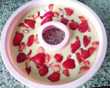 Foto del paso 4 de la receta: Bizcocho de frutillas 🍓