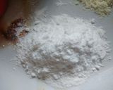 A picture of step 1 of Tiramisu icecream.