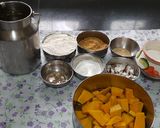 A picture of step 1 of Nagpur Vidharbha special pumpkin sweet pakoda (kohdyache bonde).
