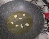 Foto del passaggio 2 della ricetta Pasta al limone e pistacchi