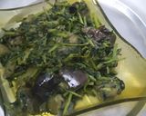 A picture of step 4 of Methi with brinjal.