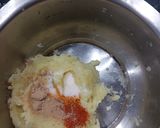 A picture of step 1 of Crispy Masala sev.