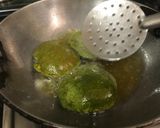 बथुआ की पूरी (bathua ki poori recipe in Hindi) रेसिपी चरण 5 फोटो