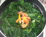 Foto langkah ke 4 dari resep Sayur Bening Bayam.