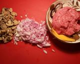 Foto del paso 3 de la receta Pizza de hojaldre con ternera picada y champiñones