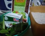 Foto langkah ke 1 dari resep Nasi Kuning Dan Orek Tempe.