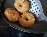 A picture of step 5 of Sabudana Vada.