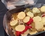 Foto del paso 2 de la receta: Rodaballo al horno con patatas y pimientos