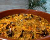 Foto del paso 6 de la receta: Arroz meloso con gambones, calamares y almejas