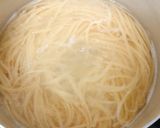 Hình bước làm 1 của món Pasta Sốt Thịt Bò Bằm Đơn Giản Cho Bé