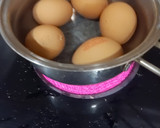 Foto del paso 1 de la receta: Huevos rellenos