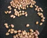 A picture of step 1 of Peanut Coriander Chutney.