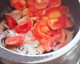A picture of step 2 of Moong sprouts sabzi.