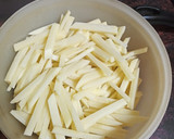 Foto del paso 3 de la receta: Cerdo a la cerveza con papas fritas