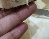 A picture of step 3 of 2 minutes cold candi sandwiches.