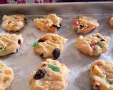 Foto langkah ke 3 dari resep Fruty cookies.