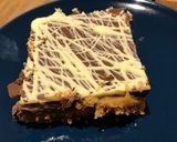 A picture of step 9 of Millionaire shortbread.