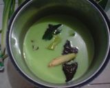 Foto langkah ke 2 dari resep Nasi gurih hijau pandan.
