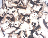 Foto del paso 2 de la receta: Crema de champiñones pantanosa