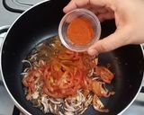 A picture of step 3 of Chicken Resha Daal.
