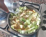 Foto del paso 6 de la receta: Arroz con longaniza y col de currantes