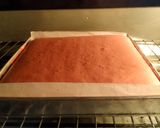 Foto langkah ke 6 dari resep 57. Hurricane Swiss Roll Cake.